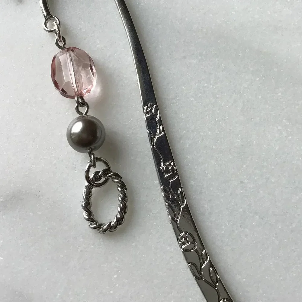 Tibetan Metal‎ Rose Engraved Beaded Hook Bookmark